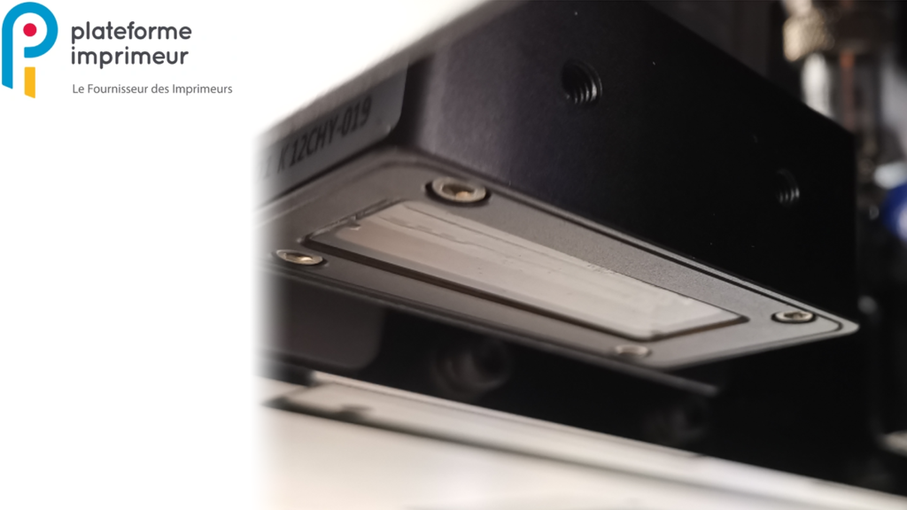 Prolongement de la vie des lampes UV Led grâce au système de watercooling de la table à plat UV Led compacte GZ H0906EI